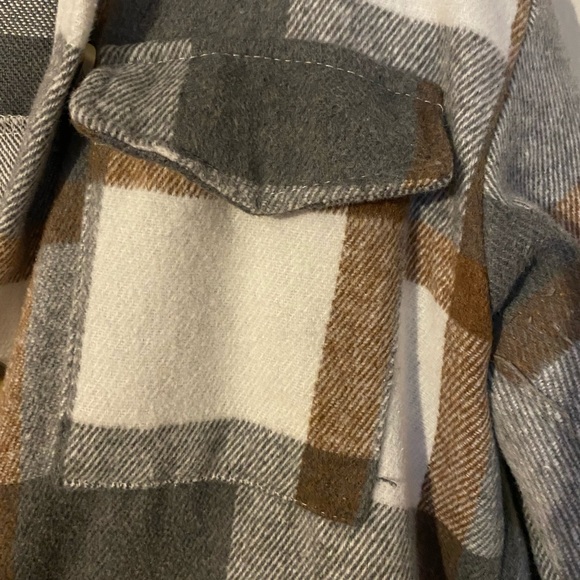 Light Jacket - Picture 4 of 8